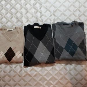 Argyle V neck sweaters